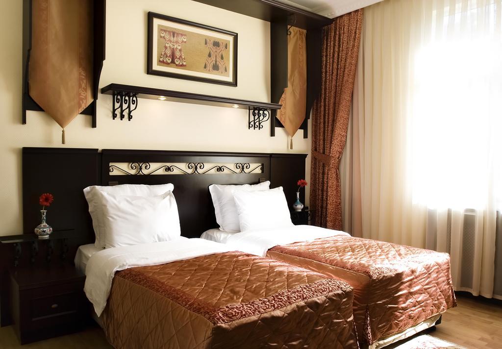 Ottoman Hotel Imperial-Special Category Istanbul Room photo